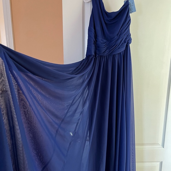 David’s Bridal, one shoulder chiffon, floor length - Picture 2 of 5